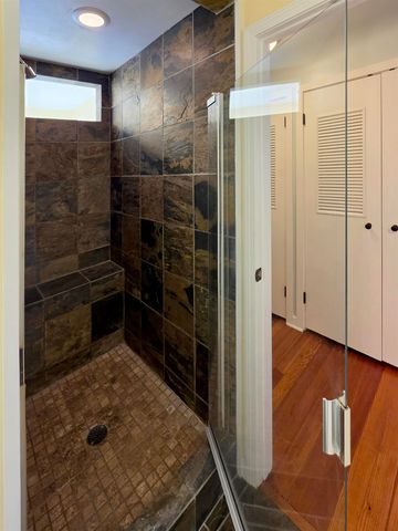 105 Parkwood Court, Bay City, MI 48708