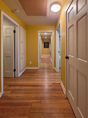 105 Parkwood Court, Bay City, MI 48708