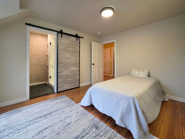 105 Parkwood Court, Bay City, MI 48708