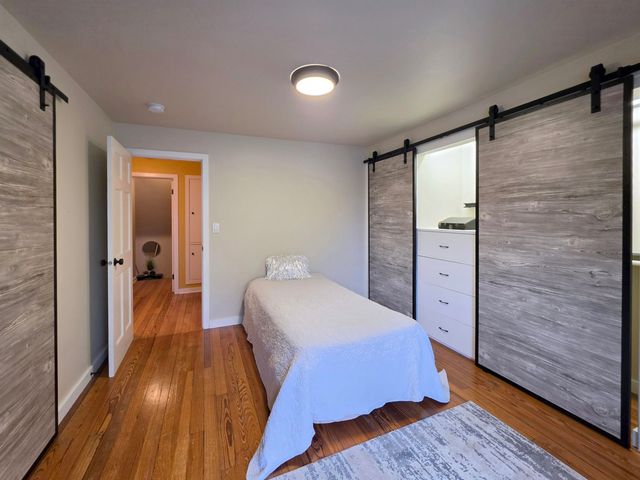 105 Parkwood Court, Bay City, MI 48708