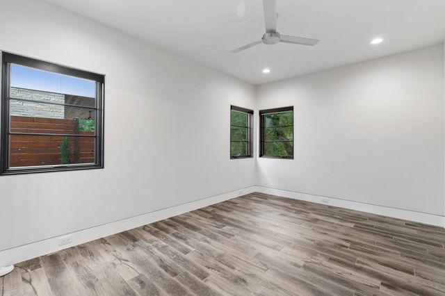 604 Brookhaven TRL, Austin, TX 78746