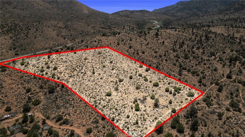 Image 1 of property listing at 0 Pine Hollow Rd., Onyx, CA 93255