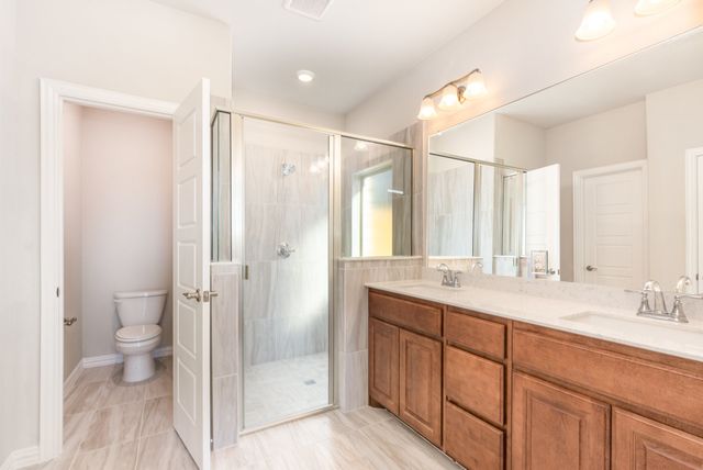 2600 Donella Drive, Denton, TX 76207