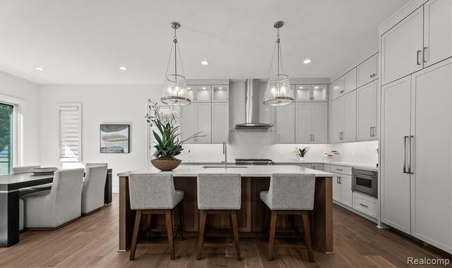4182 Prescott Park Circle, West Bloomfield, MI 48323