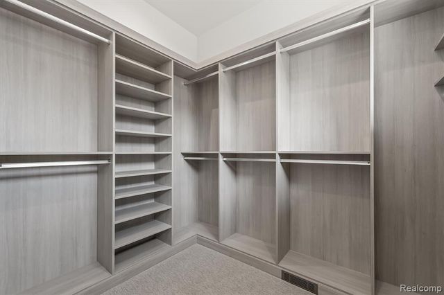4182 Prescott Park Circle, West Bloomfield, MI 48323
