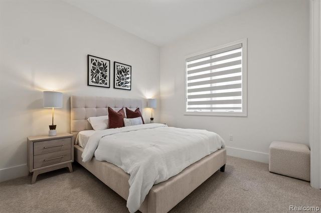 4182 Prescott Park Circle, West Bloomfield, MI 48323