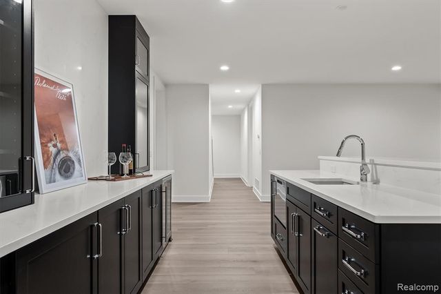 4182 Prescott Park Circle, West Bloomfield, MI 48323