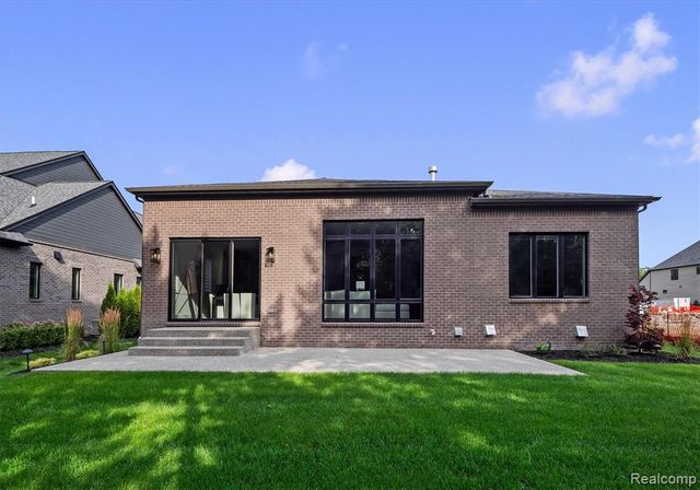 4182 Prescott Park Circle, West Bloomfield, MI 48323