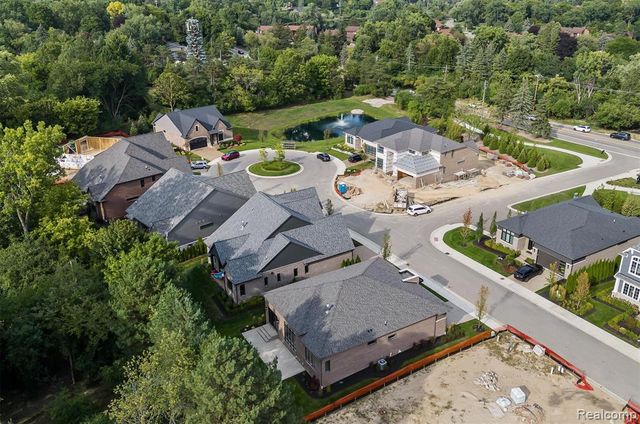 4182 Prescott Park Circle, West Bloomfield, MI 48323