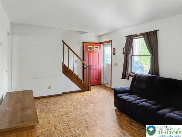 1208 Mattioli Road, Pocono Twp, PA 18321