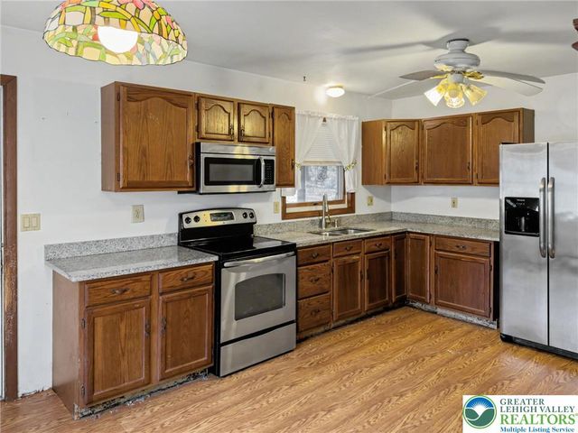 1208 Mattioli Road, Pocono Twp, PA 18321