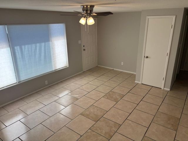 168 S 54th Street Apt B, Mesa, AZ 85206