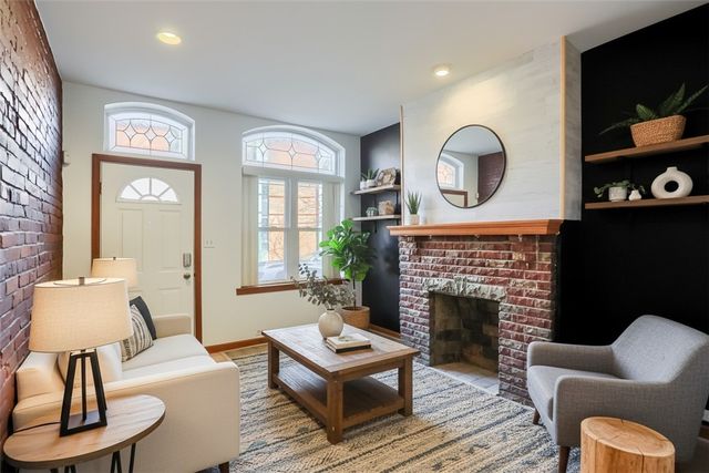 2810 Sarah St 2, South Side, PA 15203