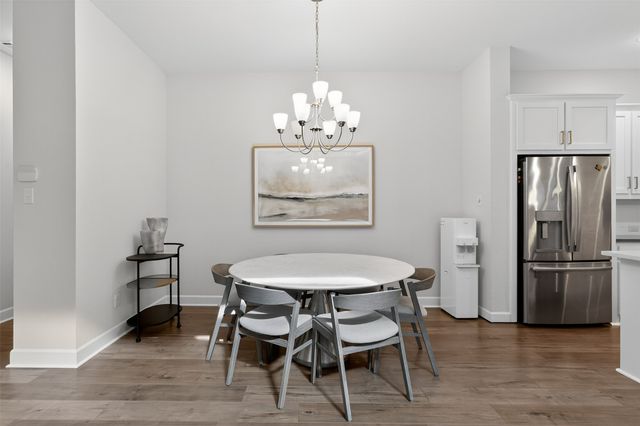 580 Courtyard Lane, Irving, TX 75039