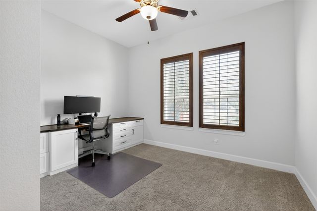 580 Courtyard Lane, Irving, TX 75039