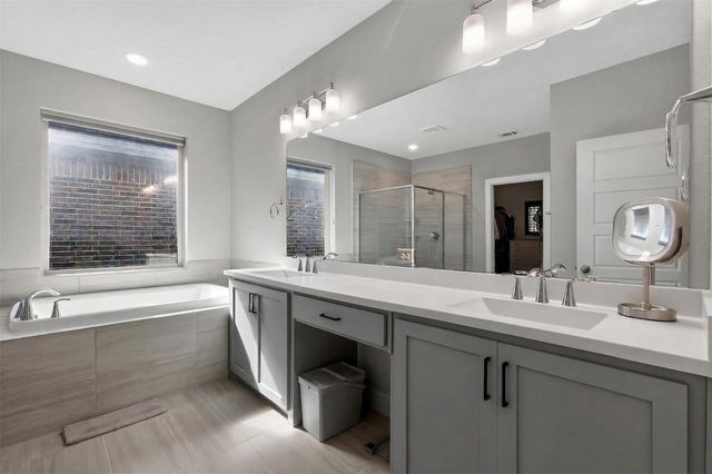 580 Courtyard Lane, Irving, TX 75039