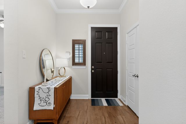 580 Courtyard Lane, Irving, TX 75039