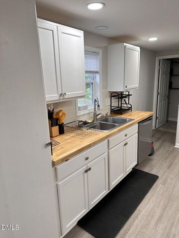 111 Buckingham Avenue, Fayetteville, NC 28301