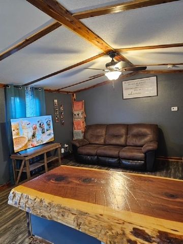 398 Millcreek Road, Pleasant Grove, AR 72567