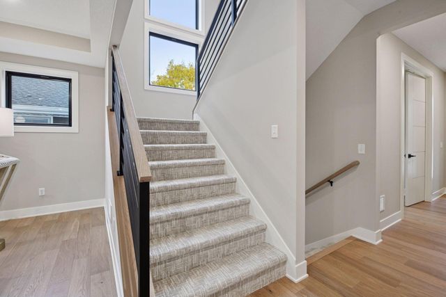 5920 Wooddale Avenue, Edina, MN 55424