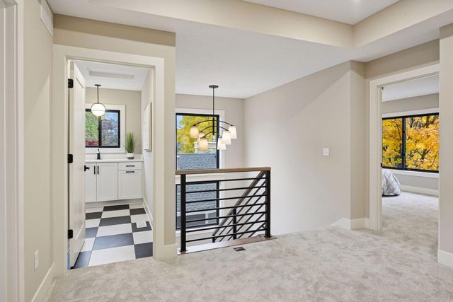 5920 Wooddale Avenue, Edina, MN 55424