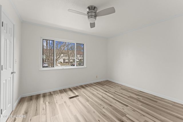 45 Wilshire Heights Drive, Crossville, TN 38558