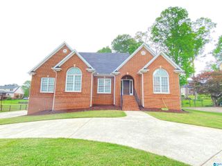 6927 WOODVALE LANE, Trussville, AL 35173