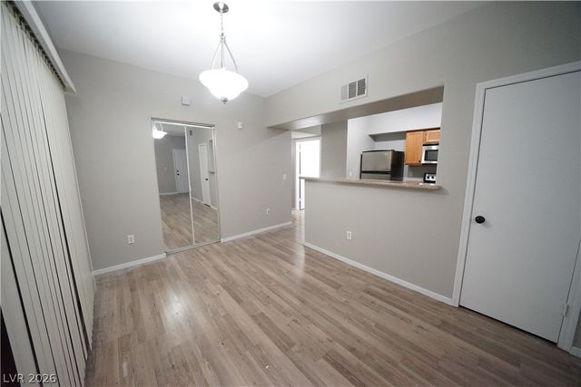 7255 West Sunset Road 1121, Las Vegas, NV 89113