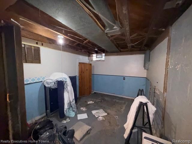 12566 Duchess Street, Detroit, MI 48224