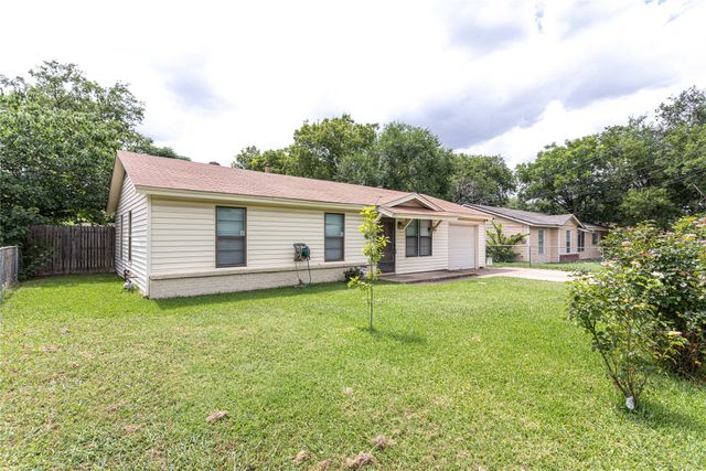 5224 Shackleford Street, Fort Worth, TX 76119