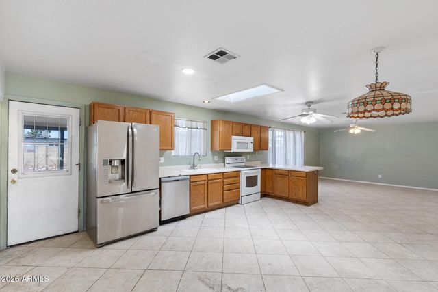 3626 W SHANGRI LA Road, Phoenix, AZ 85029