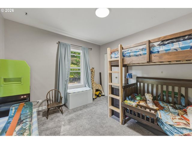 201 CARROLL Rd, Kelso, WA 98626