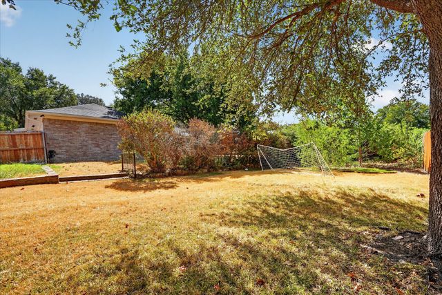 1513 Carriage Lane, Garland, TX 75043