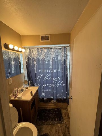 7248 W Potomac AVENUE, Milwaukee, WI 53216