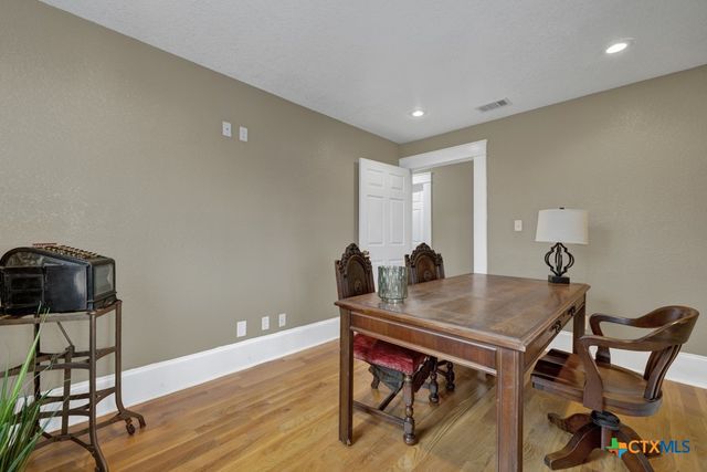 608 S Guadalupe Street, San Marcos, TX 78666
