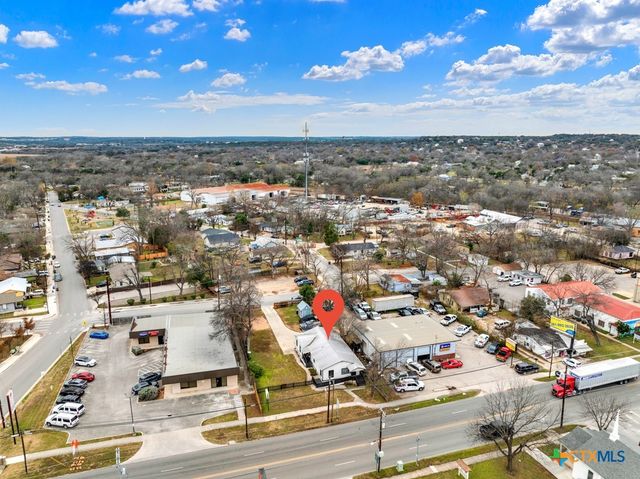 608 S Guadalupe Street, San Marcos, TX 78666