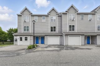 62 Chestnut St Extension 19, Danbury, CT 06810