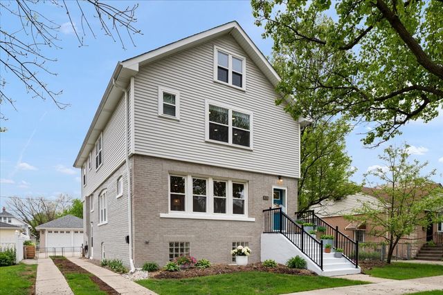3638 HARRISON Avenue, Brookfield, IL 60513