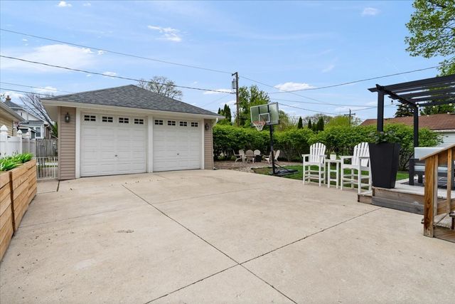 3638 HARRISON Avenue, Brookfield, IL 60513