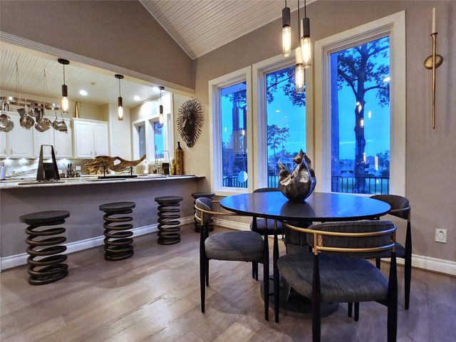 38 Fairway Park, Montgomery, TX 77356