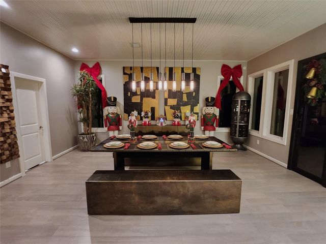 38 Fairway Park, Montgomery, TX 77356