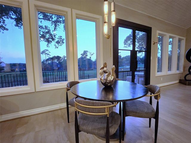 38 Fairway Park, Montgomery, TX 77356