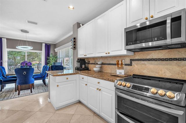 7565 NW 19th Drive, Pembroke Pines, FL 33024