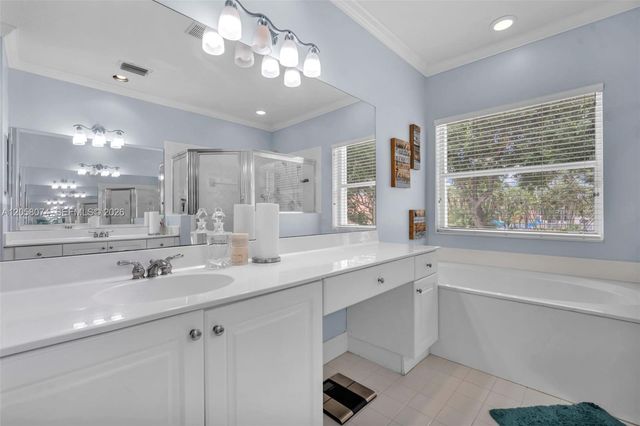 7565 NW 19th Drive, Pembroke Pines, FL 33024