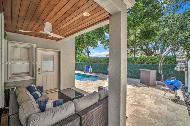 7565 NW 19th Drive, Pembroke Pines, FL 33024