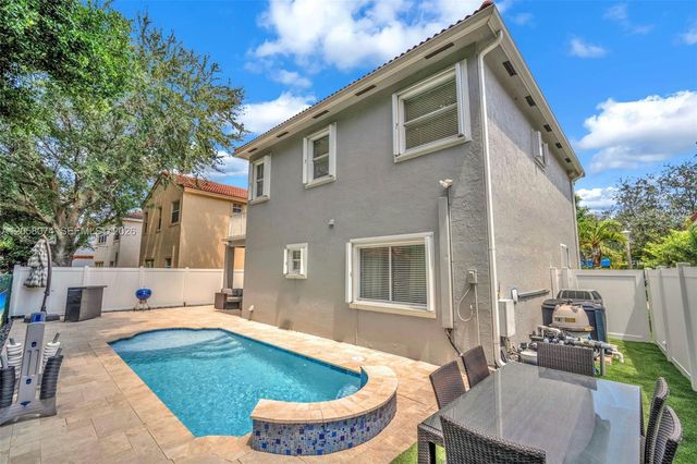 7565 NW 19th Drive, Pembroke Pines, FL 33024