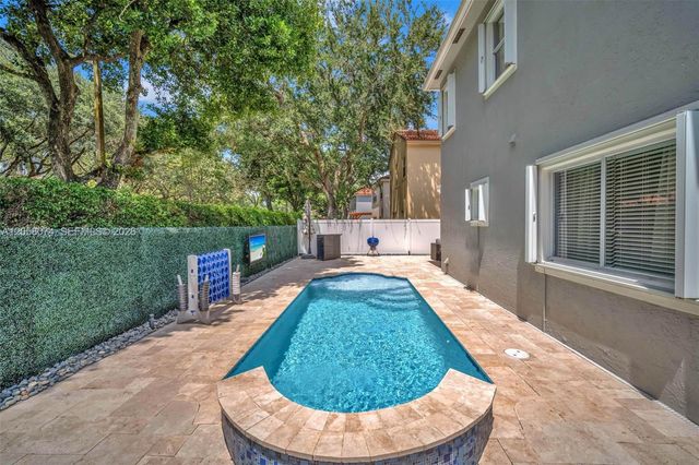 7565 NW 19th Drive, Pembroke Pines, FL 33024