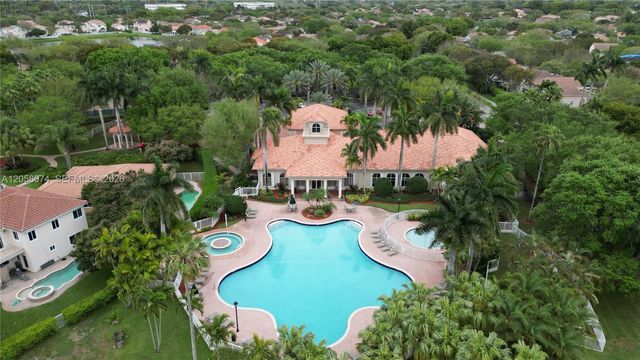 7565 NW 19th Drive, Pembroke Pines, FL 33024