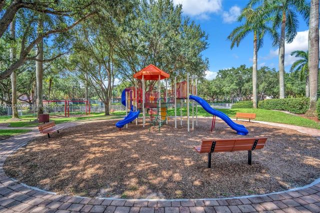 7565 NW 19th Drive, Pembroke Pines, FL 33024