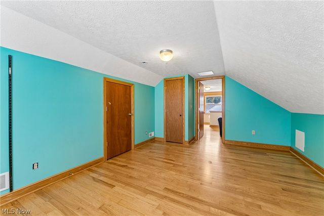 2143 Hillside Street, Cuyahoga Falls, OH 44221